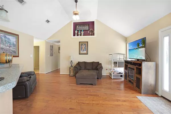 1119 Big Deer DR, Crosby, TX 77532