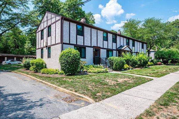 213 Newman ST, Metuchen, NJ 08840