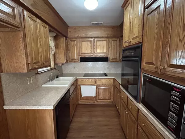 823 S Mahon, Tyler, TX 75701