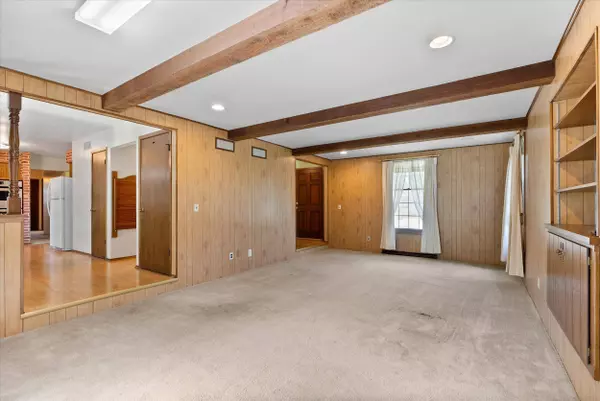 6901 N Milwaukee River, Glendale, WI 53209