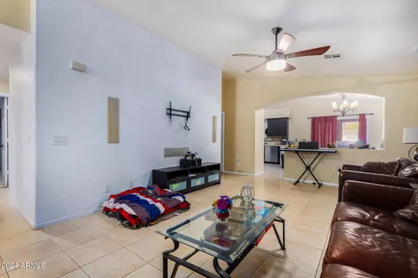 16601 N 28TH Place, Phoenix, AZ 85032