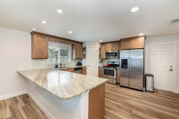 2535 Lake Crest BLVD, Melbourne, FL 32934