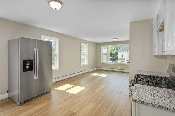 14 Nelson St, Webster, MA 01570