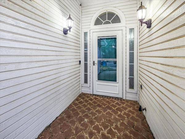 2716 Salado Trail, Fort Worth, TX 76118