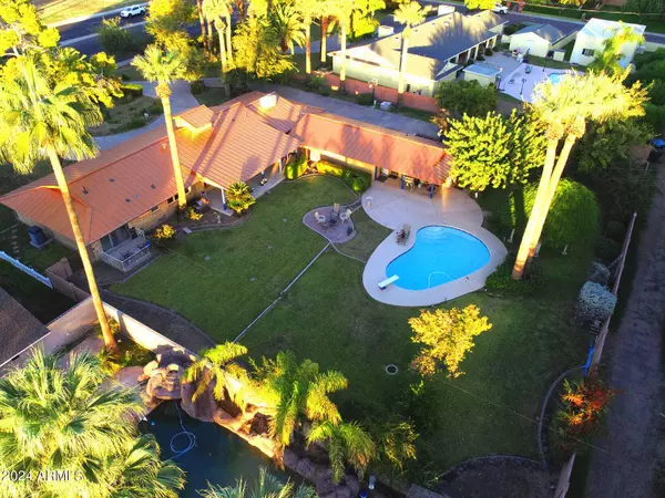 3727 E Camelback Road, Phoenix, AZ 85018