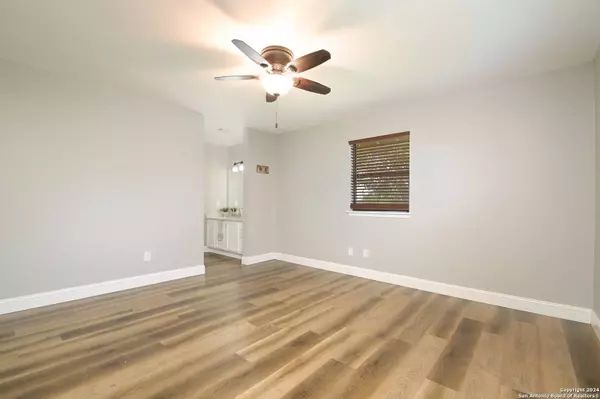 500 Ridge Drive, San Marcos, TX 78666