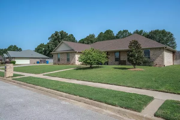 708 Jaxon Drive, Whitehouse, TX 75791