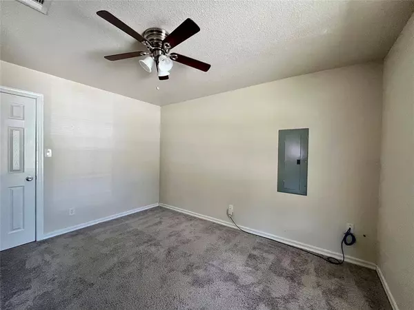 365 W 1st Street, Rhome, TX 76078