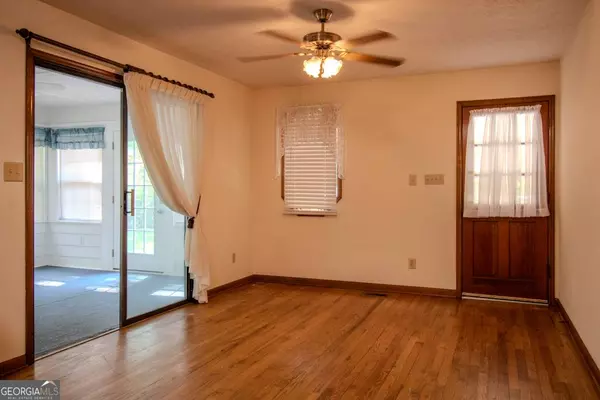 1575 W Sandtown RD SW, Marietta, GA 30064