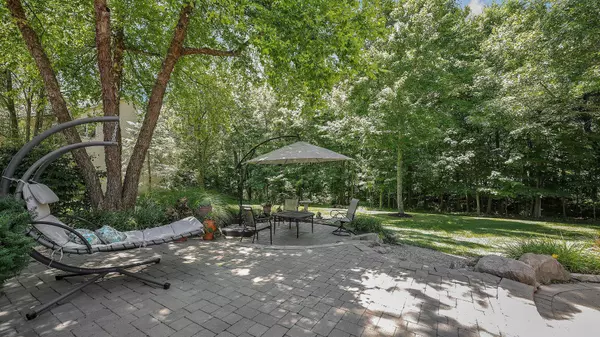 632 Old Pond Lane, Powell, OH 43065