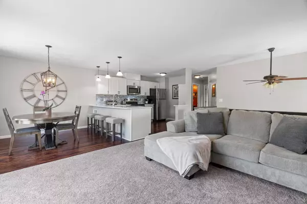 1520 Clemson DR #A, Eagan, MN 55122