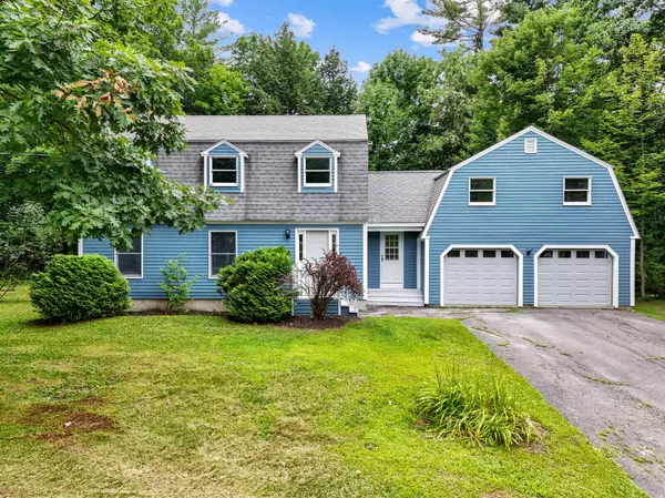 5 Andrew TER, Oakland, ME 04963