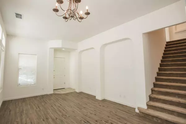 10128 Atkins DR, Elk Grove, CA 95757