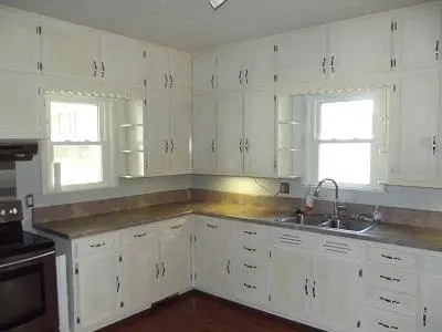 565 Broadway Street, Platteville, WI 53818