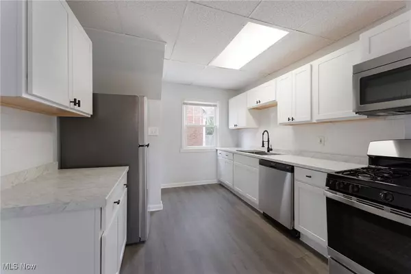 2200 Jackson BLVD, University Heights, OH 44118