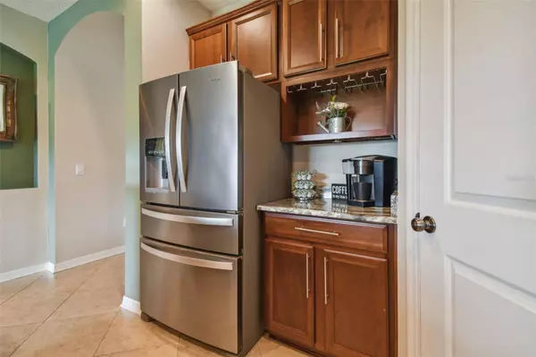 2901 COPPER HEIGHT CT, Valrico, FL 33594