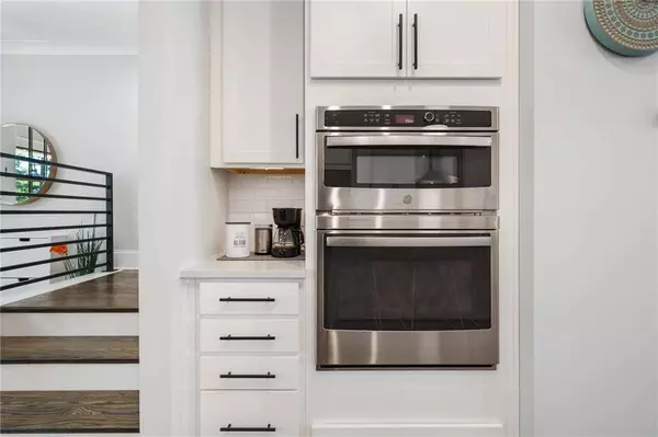 314 Oak Arms WAY, Woodstock, GA 30188