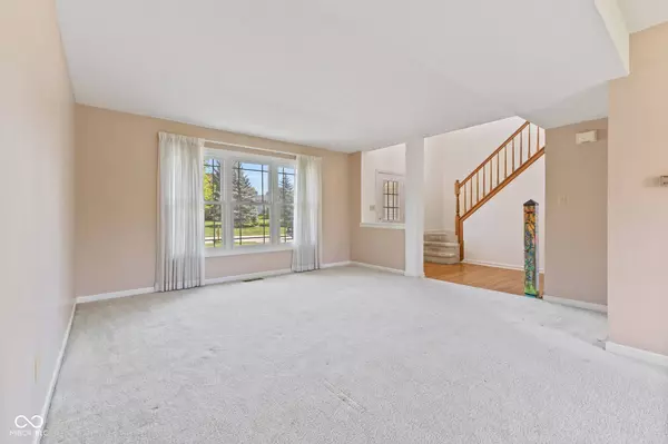 8265 Courtney DR, Fishers, IN 46038