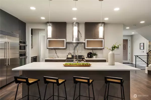 420 7th AVE, Kirkland, WA 98033