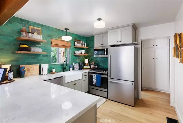 481 Pyramid DR, Lake Arrowhead, CA 92352