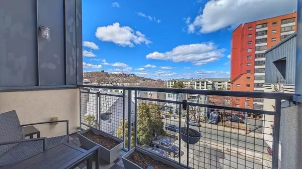 950 Broadway #24, Chelsea, MA 02150