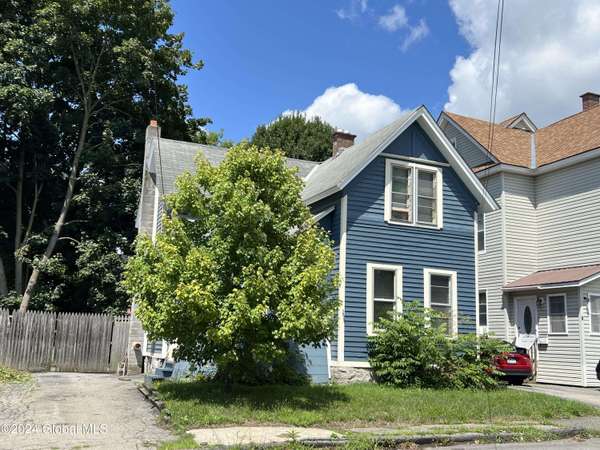 6 Wilson Avenue, Amsterdam, NY 12010