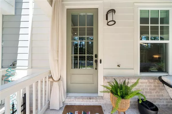 314 Oak Arms WAY, Woodstock, GA 30188