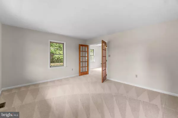 1282 HUMBERT SCHOOLHOUSE RD, Westminster, MD 21158