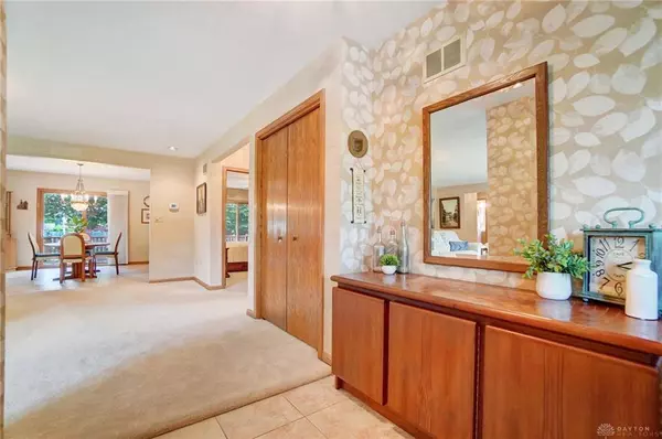 9131 Heather Drive, Dayton, OH 45458