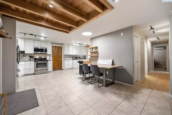 4205 S Sharron St., Kennewick, WA 99337