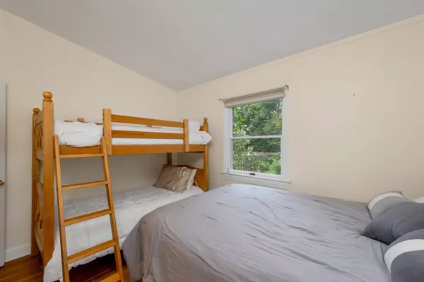 24 Hatch DR, Gilford, NH 03249