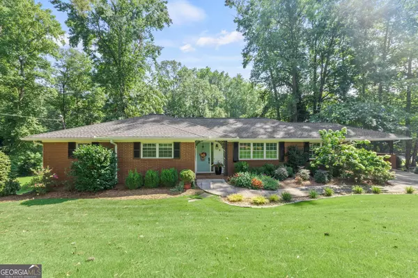 9 Mansour CIR, Newnan, GA 30263