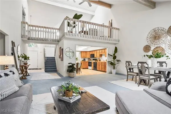 8968 Inverrary DR SE, Warren, OH 44484