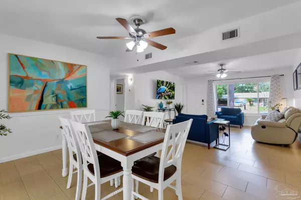 5900 Audubon Dr, Pensacola, FL 32504