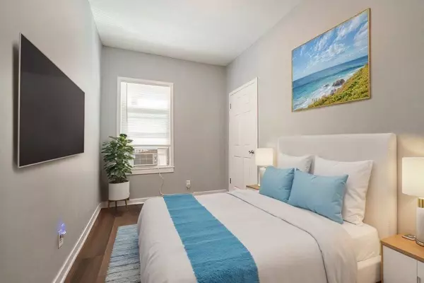 12758 Irving AVE, Blue Island, IL 60406