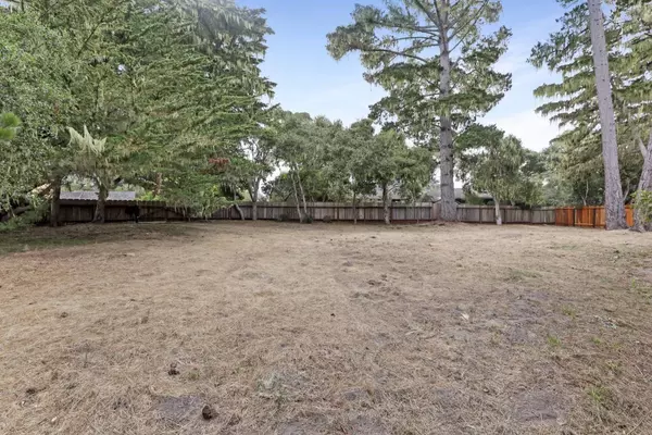 1042 Matador RD, Pebble Beach, CA 93953