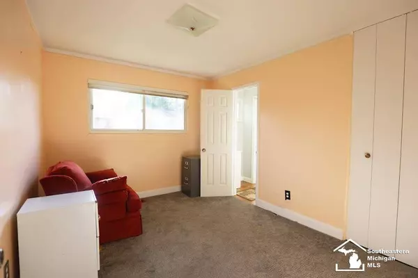 16550 Windermere Circle, Southgate, MI 48195