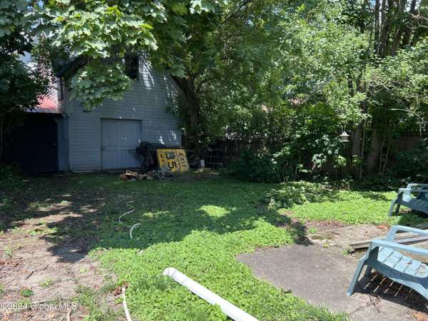 6 Wilson Avenue, Amsterdam, NY 12010