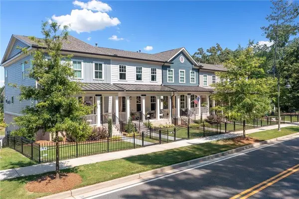 314 Oak Arms WAY, Woodstock, GA 30188