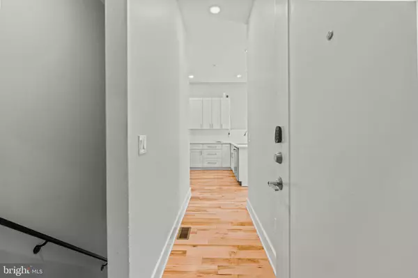 734 S 51ST ST #2, Philadelphia, PA 19143