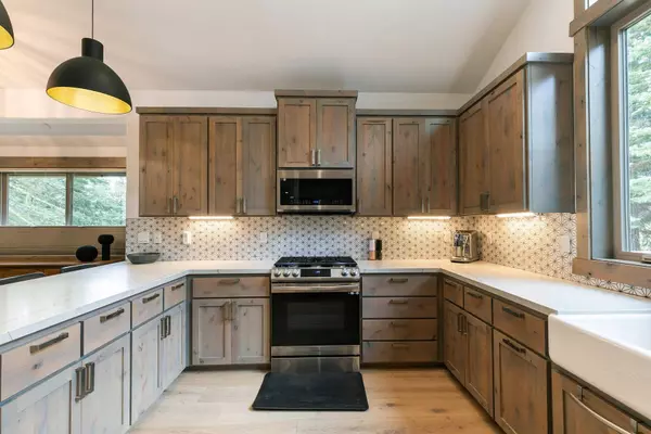 11102 Sitzmark Way, Truckee, CA 96161-0000