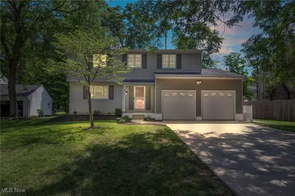 1112 Gentry DR, Medina, OH 44256