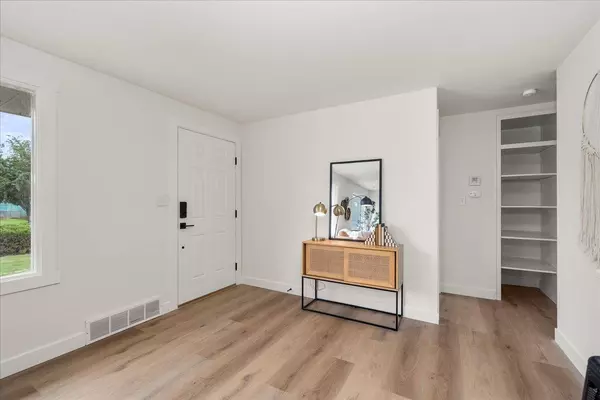 3004 W Eloika Ave, Spokane, WA 99205