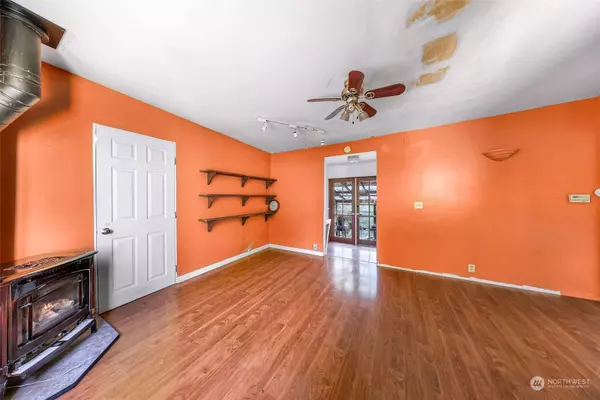 1758 Old Samish RD, Bellingham, WA 98229