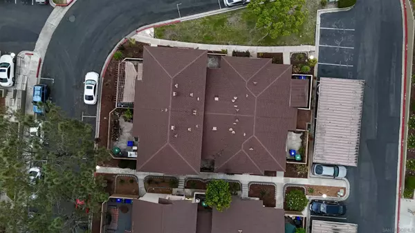 6813 Panamint Row #2, San Diego, CA 92139