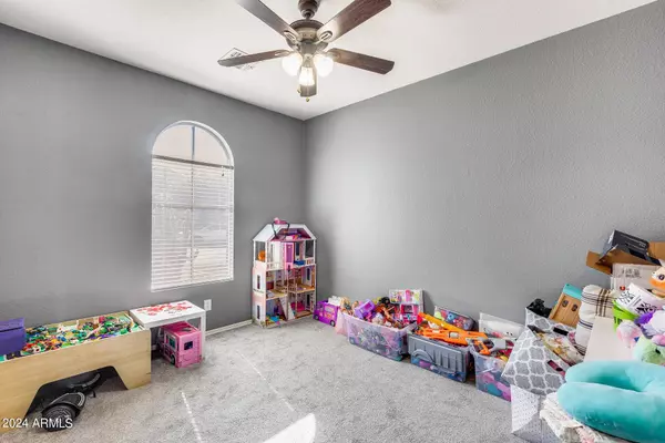 4728 E MEADOW MIST Lane, San Tan Valley, AZ 85140