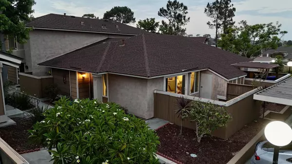 6813 Panamint Row #2, San Diego, CA 92139