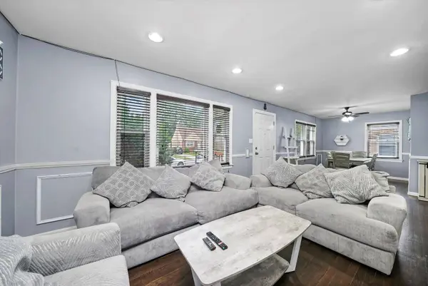 17943 Exchange AVE, Lansing, IL 60438