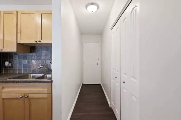 1312 13 AVE SW #606, Calgary, AB T3C 0T3