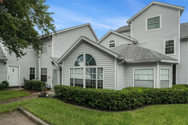 12287 ARMENIA GABLES CIR, Tampa, FL 33612